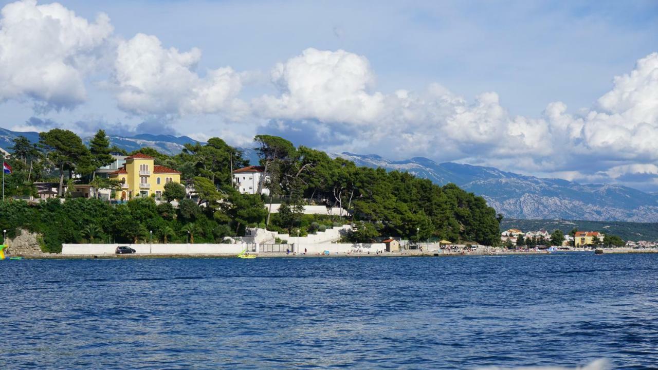 Apartmani Tatjana Rab Town Bagian luar foto